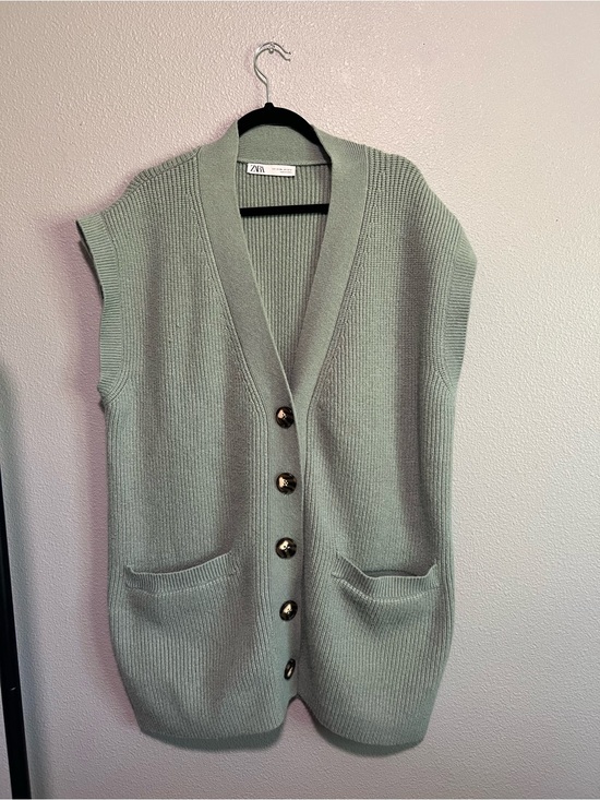 Zara Sweaters - Zara Mint Green Sleeveless Knit Button-Front Vest